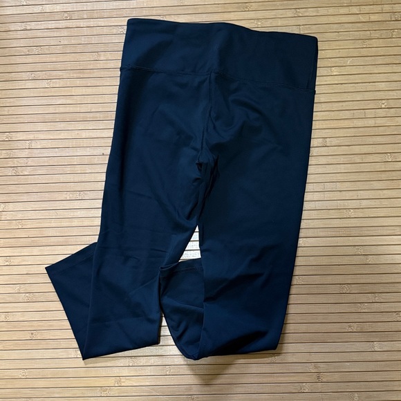 Athleta Offshore Paddle 7/8 Tights - Picture 5 of 6